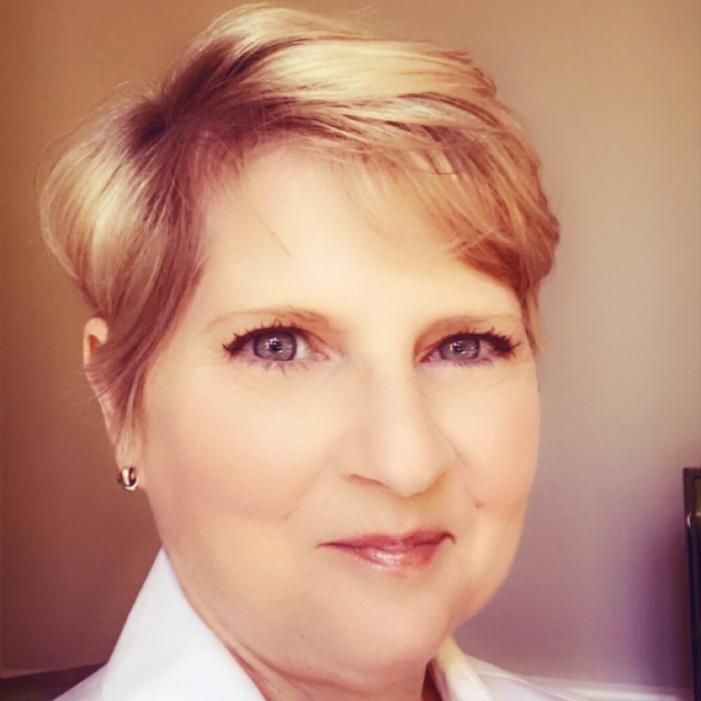 Meet your Posher, Renee